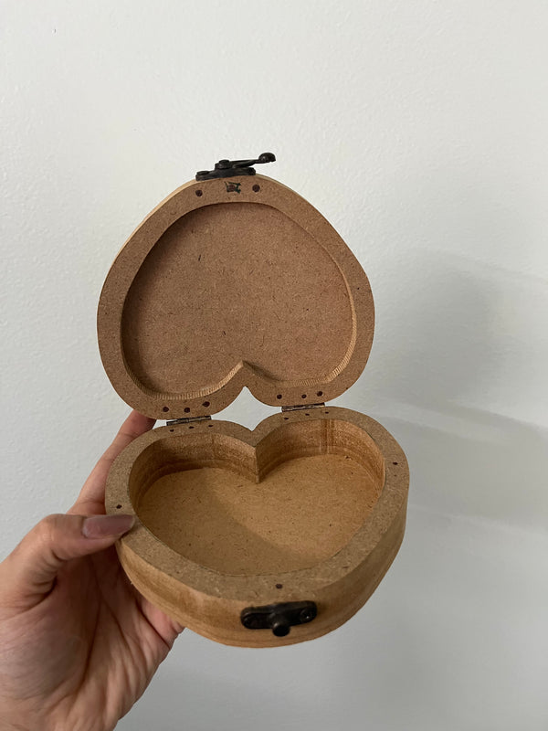 Mdf box Heart shape - Arteanu By Anushka