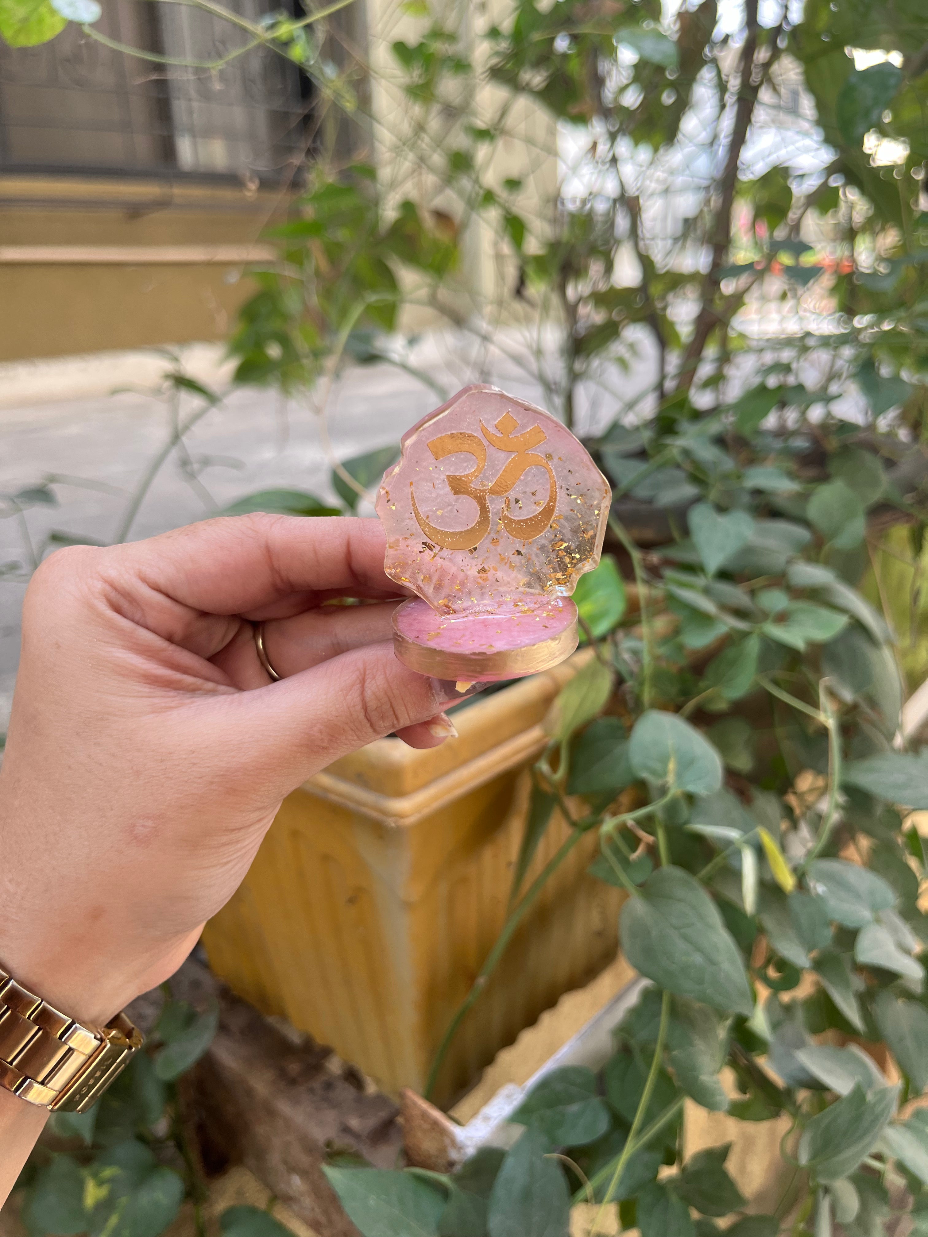 Resin Car Dashboard Holder - Arteanu By Anushka