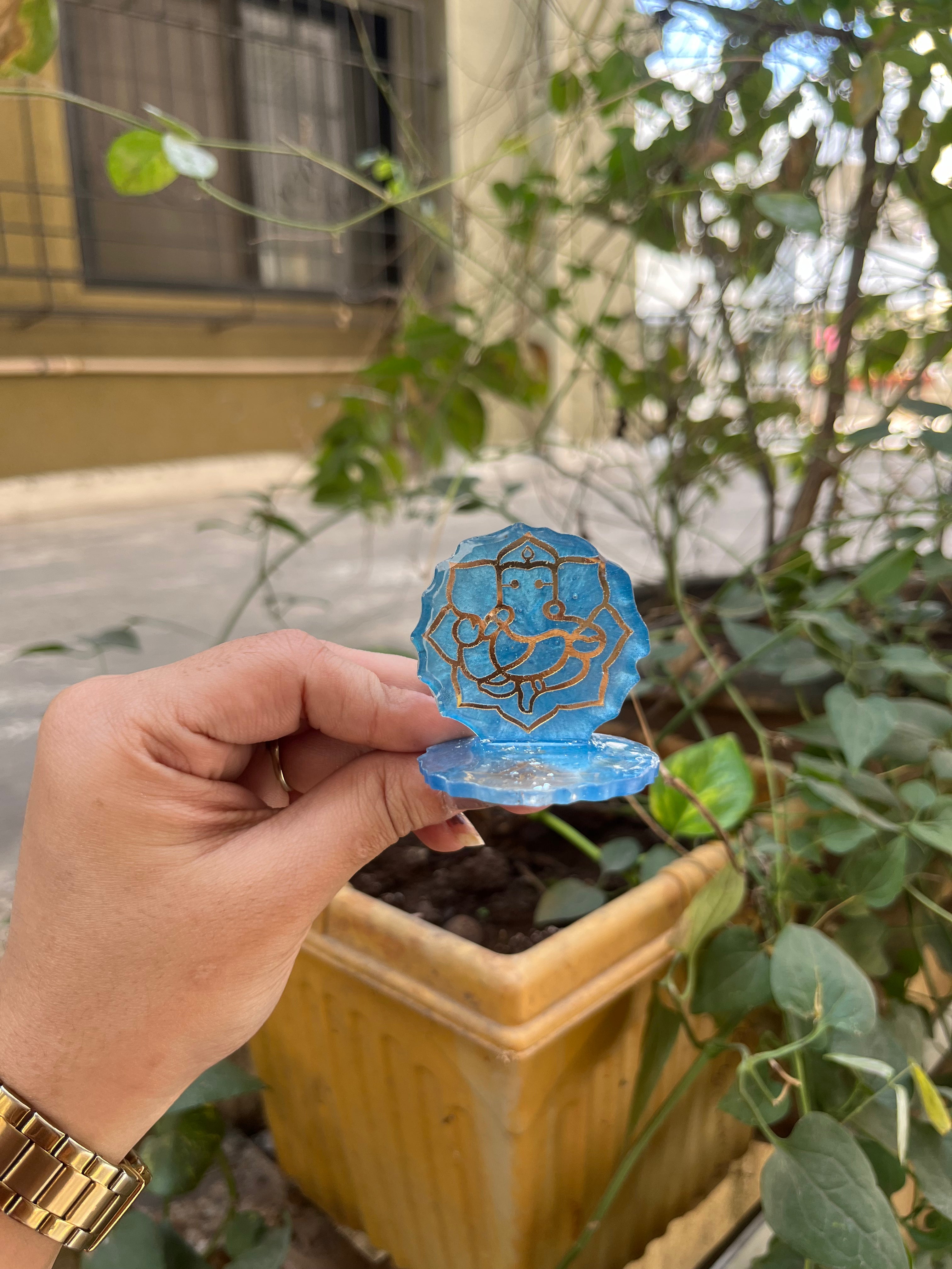 Resin Car Dashboard Holder - Arteanu By Anushka