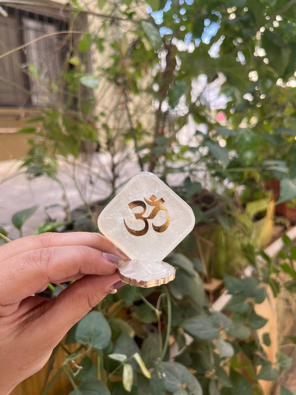 Resin Car Dashboard Holder - Arteanu By Anushka