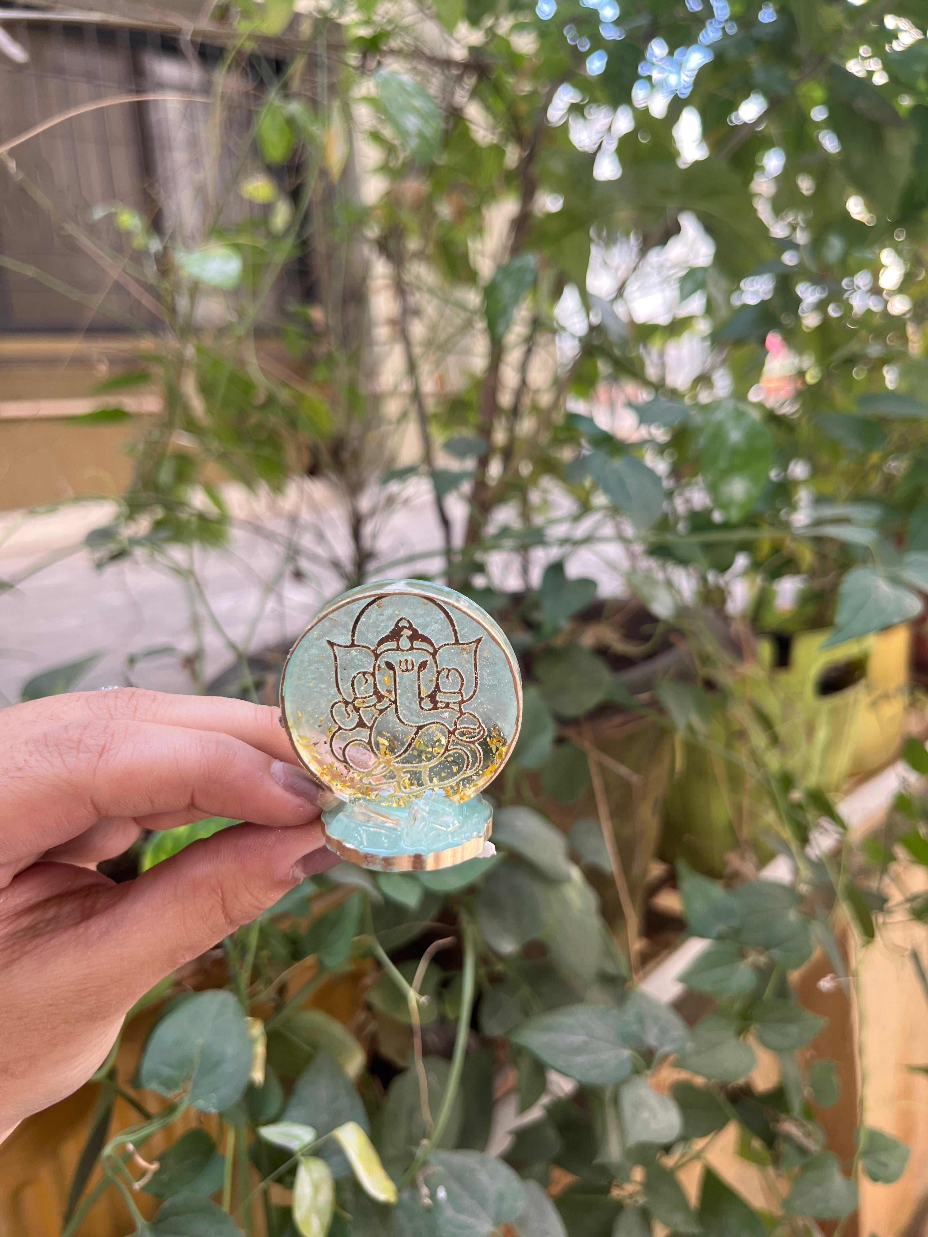 Resin Car Dashboard Holder - Arteanu By Anushka
