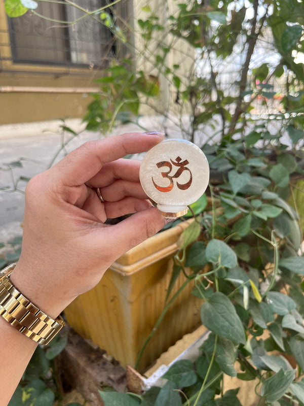 Resin Car Dashboard Holder - Arteanu By Anushka