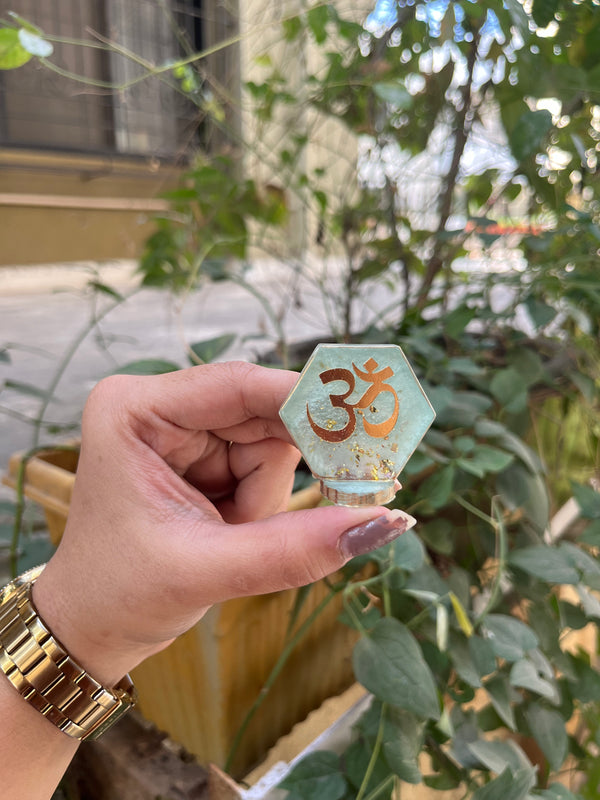 Resin Car Dashboard Holder - Arteanu By Anushka