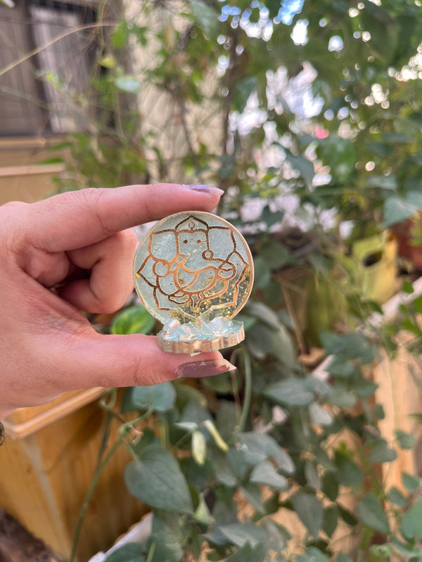 Resin Car Dashboard Holder - Arteanu By Anushka